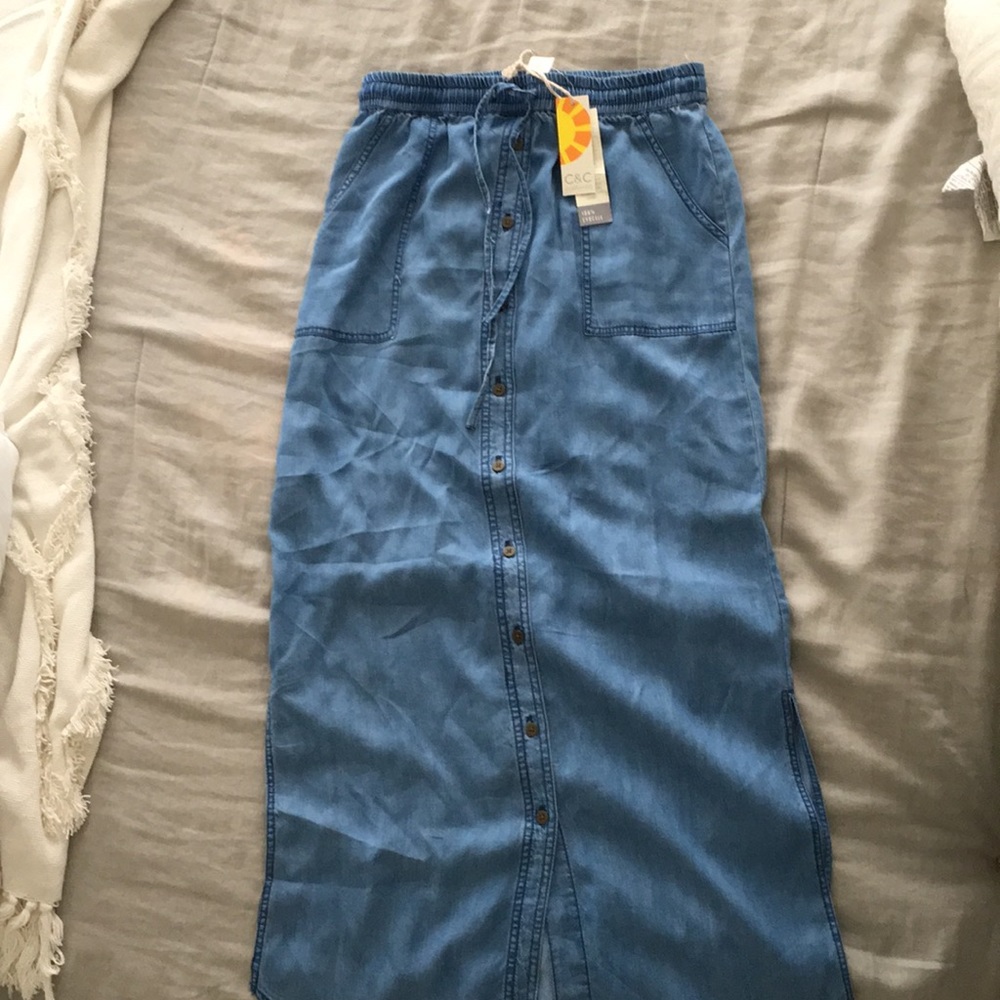 Women’s Skirt